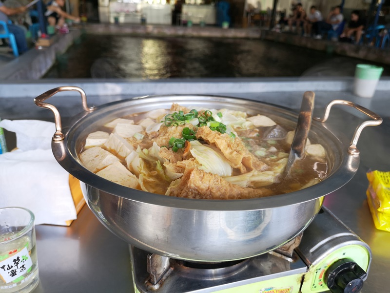 stinkytoufu2 新竹-香山鐵道旁隱藏美食 長興釣蝦場中竟有美味臭豆腐