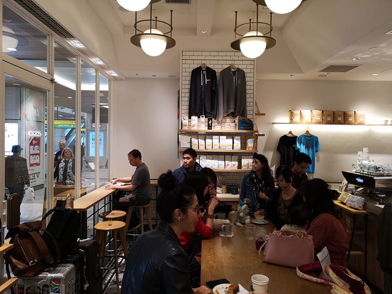 vervecoffee08 Shinjuku-新宿車站Verve Coffee Roasters加州來的咖啡Bar不只吸睛人氣滿分