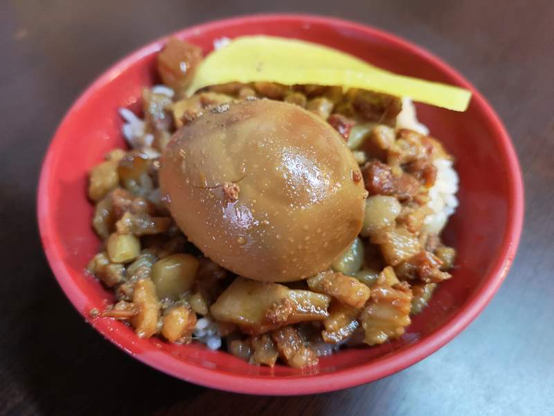 Yfu6 新竹-阿富魯肉飯 香甜可口的傳統味道