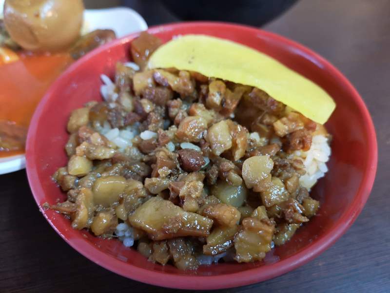 Yfu7 新竹-阿富魯肉飯 香甜可口的傳統味道