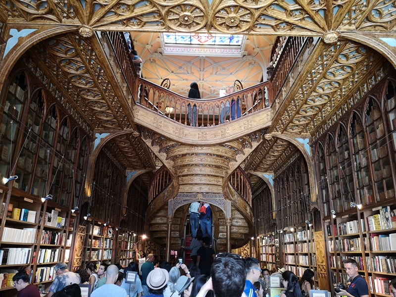 bookstore02 Porto-Livraria Lello波多 世界最美書店之一 JK羅琳加持的波多必遊景點