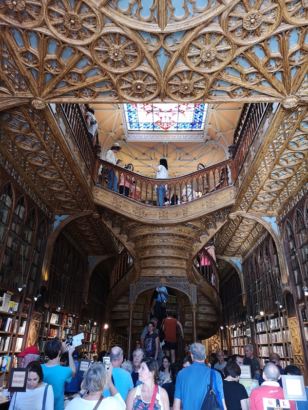 bookstore03 Porto-Livraria Lello波多 世界最美書店之一 JK羅琳加持的波多必遊景點