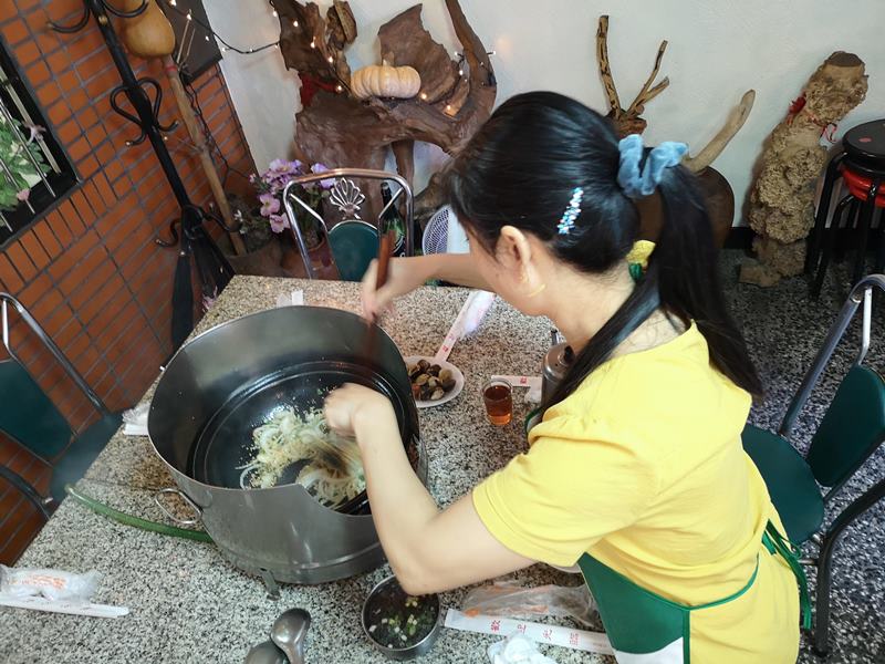 hanxiang08 大溪-盛夏吃火鍋 40年的好滋味韓鄉石頭火鍋