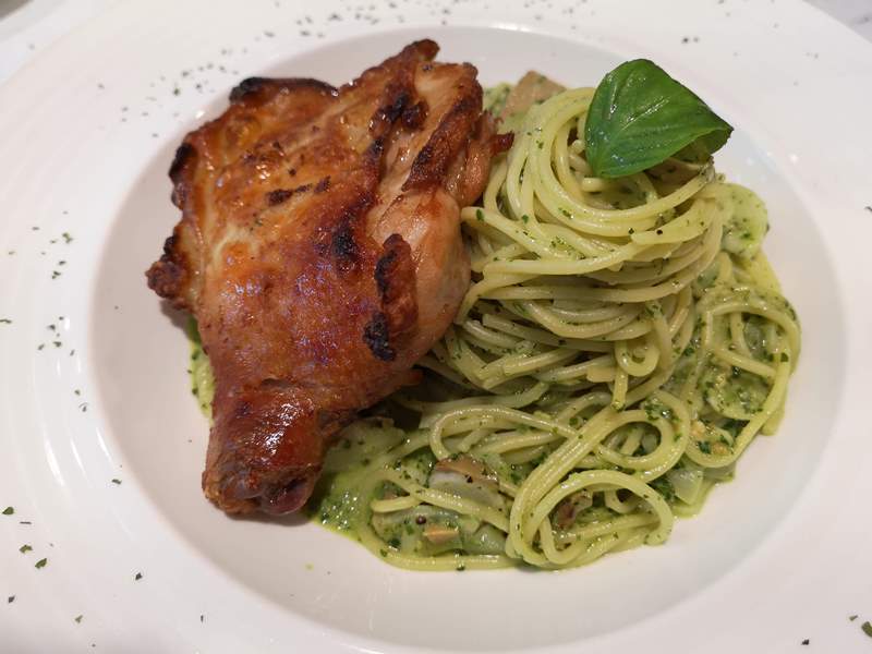 lenini030110 桃園-樂尼尼 好大的口氣全國最好吃的義大利麵?