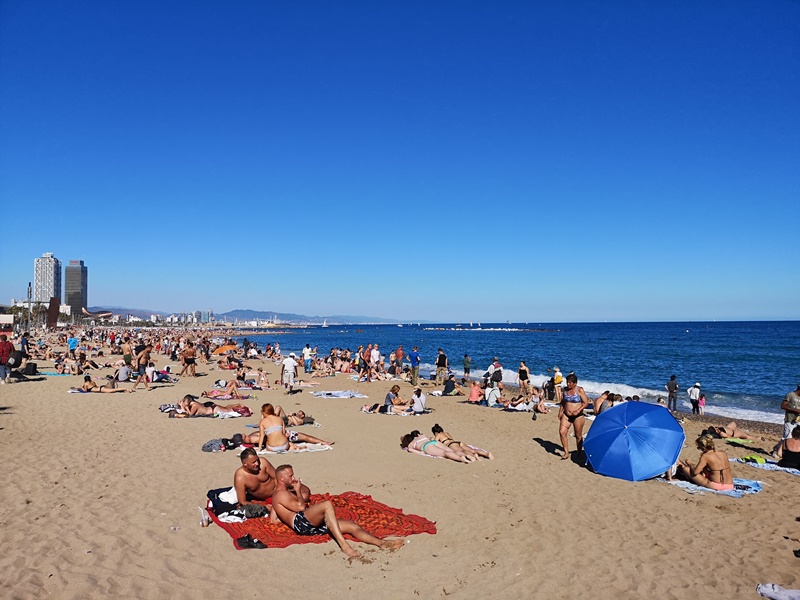 barcelonabeach09 Barcelona-嗨!地中海你好!! 巴塞隆納海岸Platja de la Barceloneta 海天一線超美