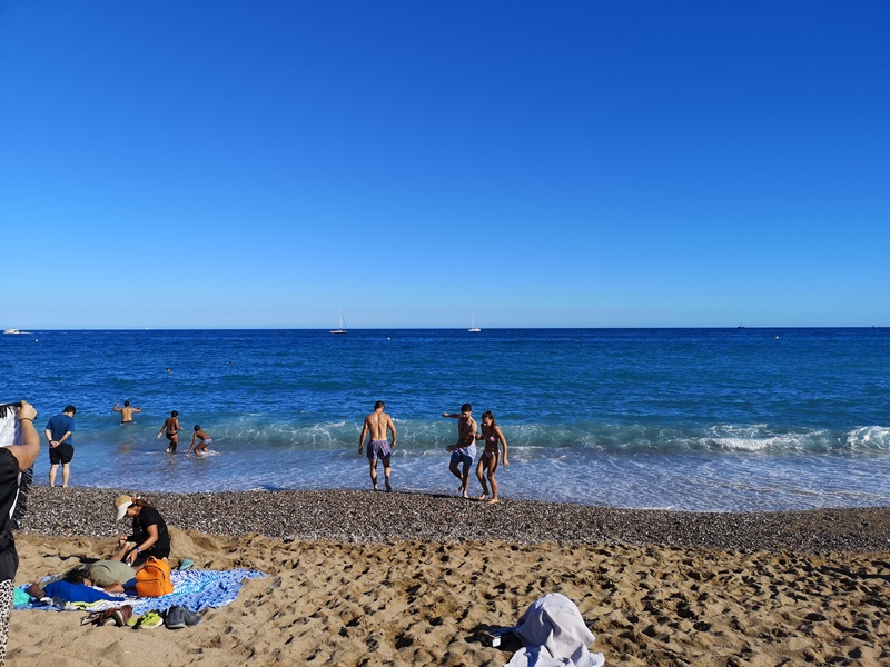 barcelonabeach11 Barcelona-嗨!地中海你好!! 巴塞隆納海岸Platja de la Barceloneta 海天一線超美
