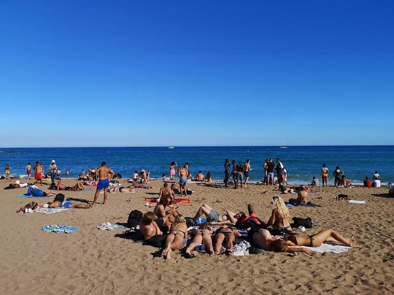 barcelonabeach12 Barcelona-嗨!地中海你好!! 巴塞隆納海岸Platja de la Barceloneta 海天一線超美