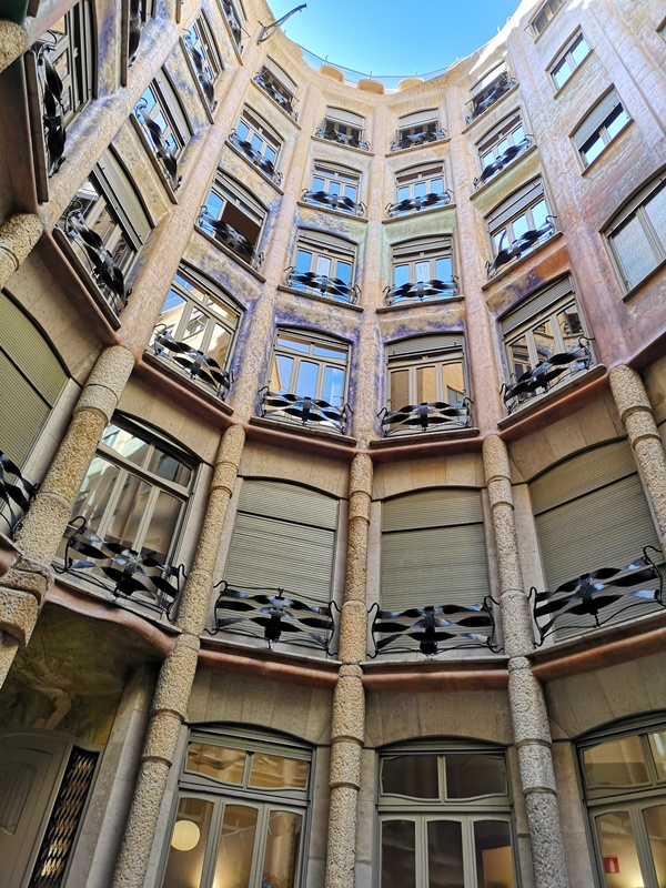 casamila10 Barcelona-巴塞隆納世界文化遺產 高第建築米拉之家 來自外星的設計