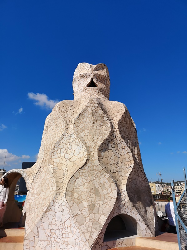 casamila27 Barcelona-巴塞隆納世界文化遺產 高第建築米拉之家 來自外星的設計