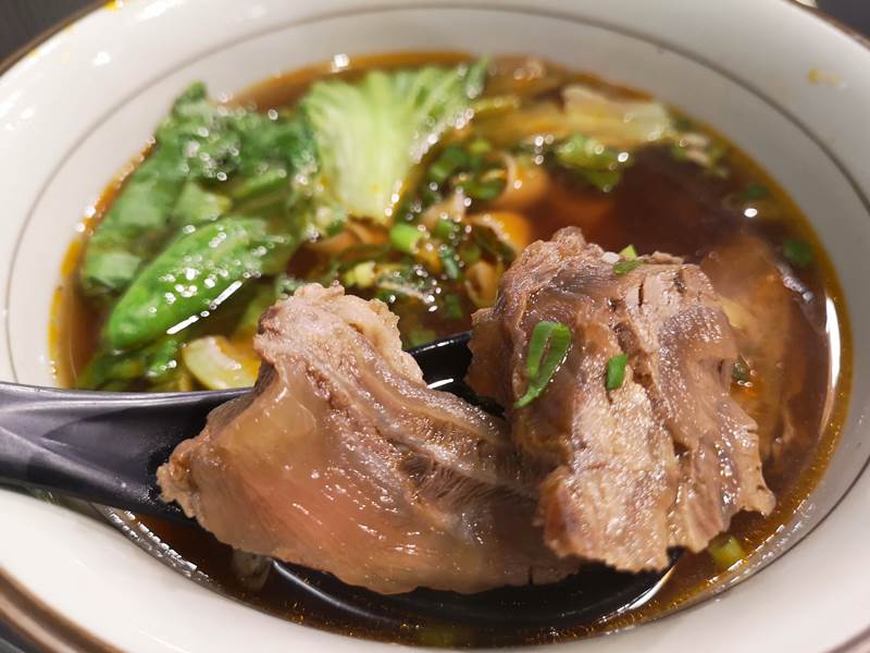 fengming4 竹北-鳳鳴春牛肉麵 肉質軟嫩好吃