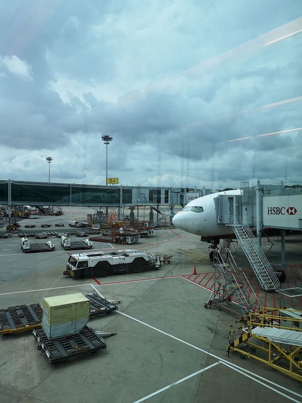 flysinsing01 201811台北新加坡 第一次享受KITTY商務艙