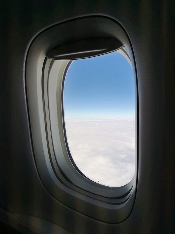 flysinsing19 201811台北新加坡 第一次享受KITTY商務艙