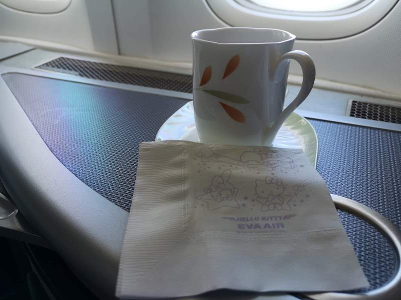 flysinsing23 201811台北新加坡 第一次享受KITTY商務艙