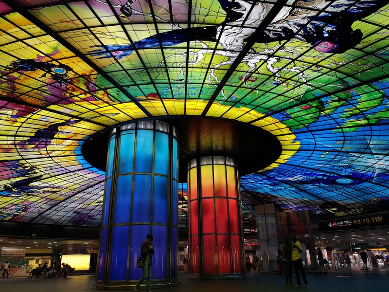 formosa08 新興-美麗島捷運站光之穹頂 世界最美地鐵站第二名