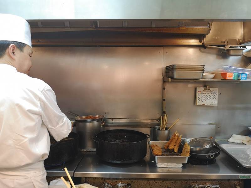 maylinginza05 Ginza-銀座梅林 90年老店炸豬排 麵衣酥脆不油膩 豬肉軟嫩有彈性