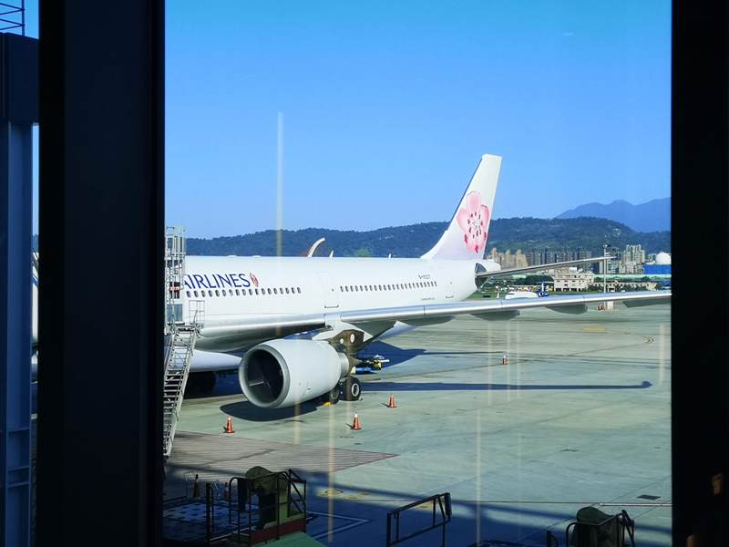 flyhnd1 201812小花真的很不賴 松山雨田2018最終飛