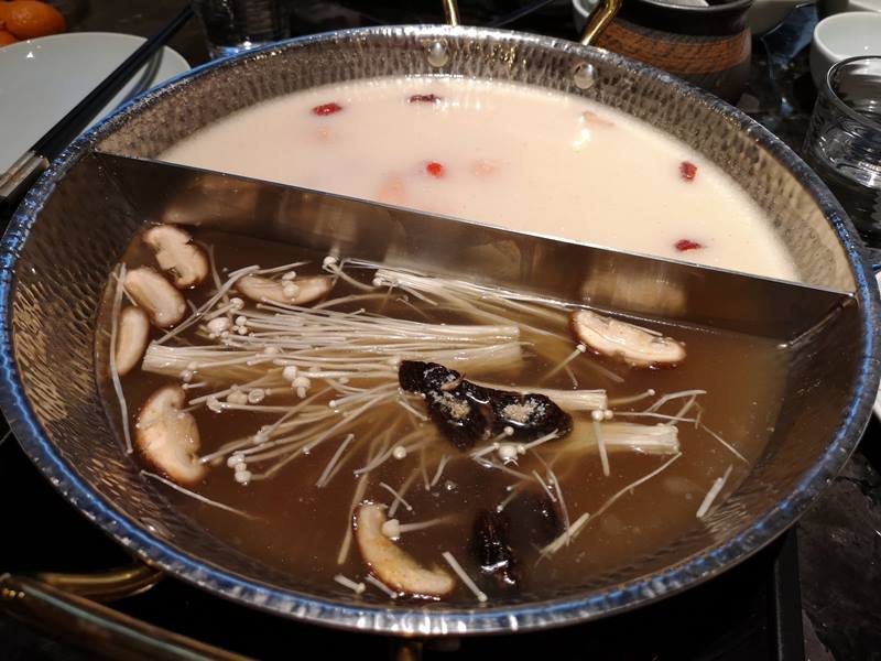 lauking07 Shanghai-撈王 上海外灘店胡椒豬肚雞湯 香濃好喝 暖心也暖胃