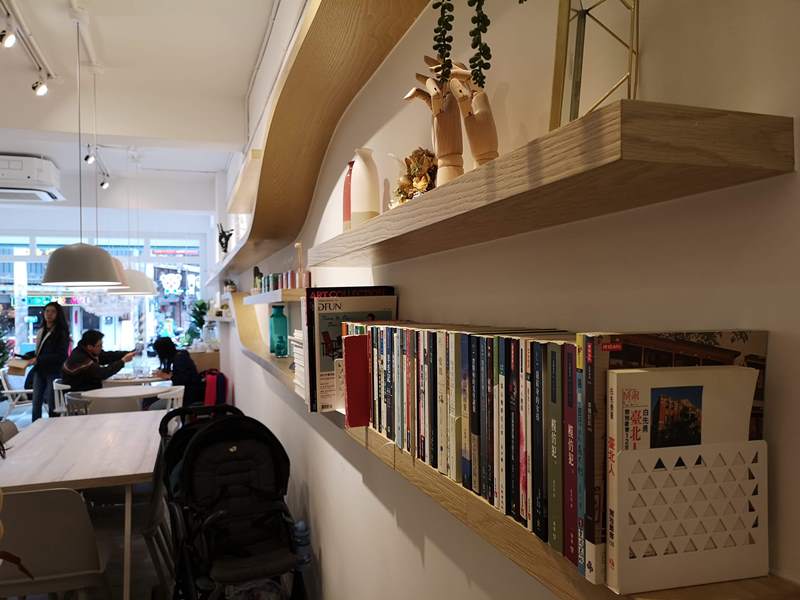 mummum08 中壢-滿滿 簡潔明亮舒適優雅 元智旁可愛小店