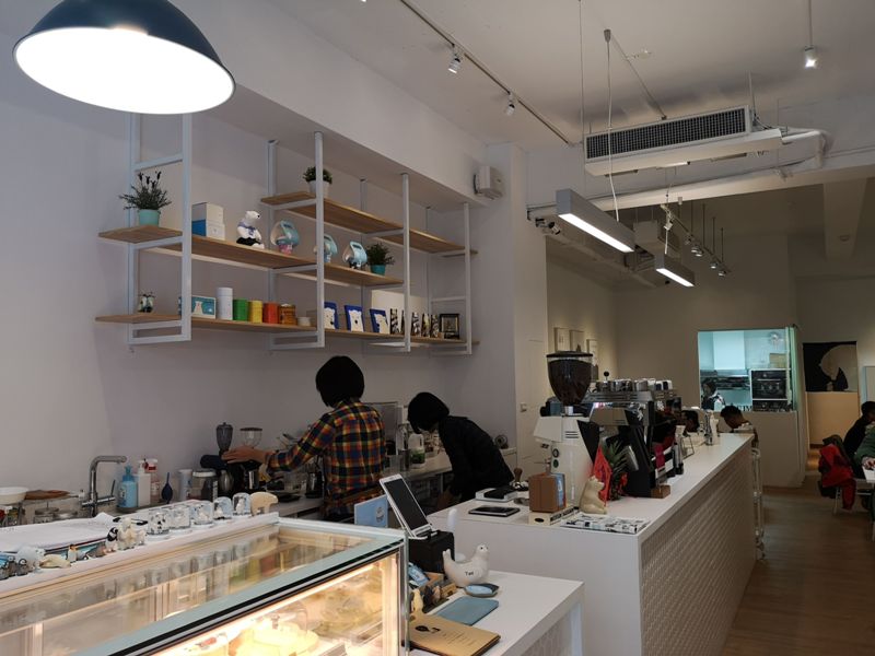 number13cafe06 中壢-Number 13 Cafe純白與浪漫的藍 中原大門網美咖啡館