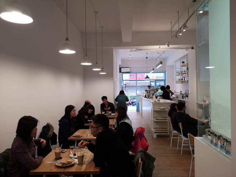 number13cafe11 中壢-Number 13 Cafe純白與浪漫的藍 中原大門網美咖啡館