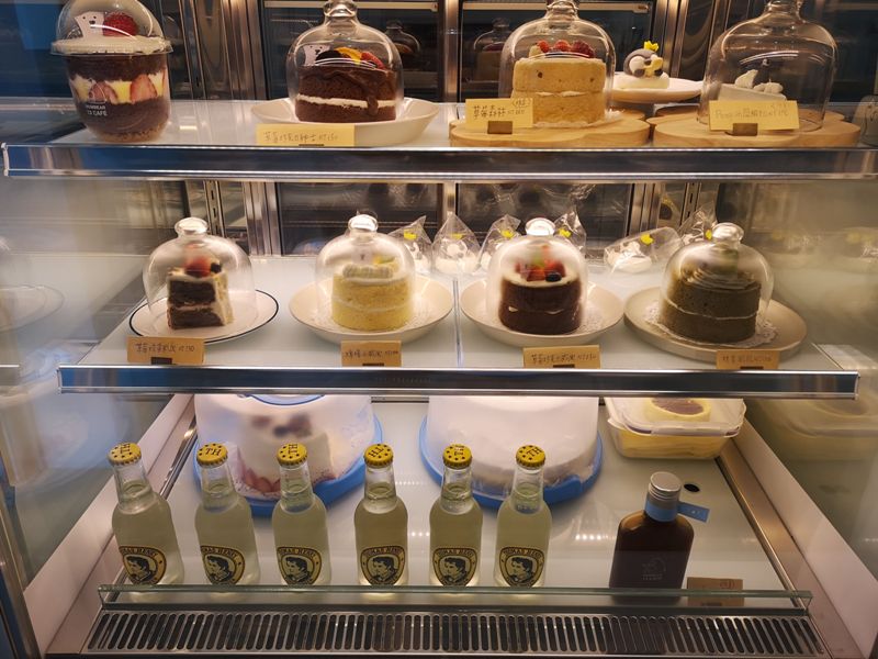 number13cafe15 中壢-Number 13 Cafe純白與浪漫的藍 中原大門網美咖啡館