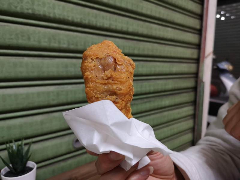 xiangdangchu11 新竹-東門市場享噹初 來份漢堡配麵線