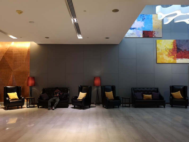 4PBKK03 Bangkok-曼谷Four Points商務飯店(曼谷福朋喜來登酒店-素坤逸15) 套房也簡單舒適