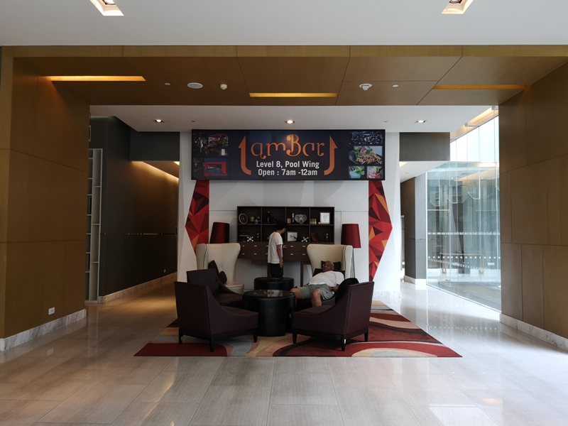 4PBKK05 Bangkok-曼谷Four Points商務飯店(曼谷福朋喜來登酒店-素坤逸15) 套房也簡單舒適