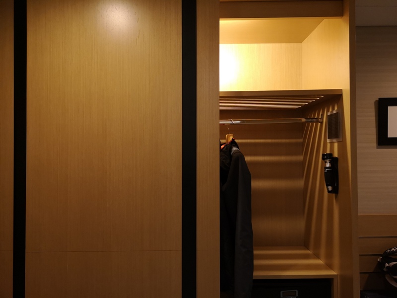 4PBKK14 Bangkok-曼谷Four Points商務飯店(曼谷福朋喜來登酒店-素坤逸15) 套房也簡單舒適