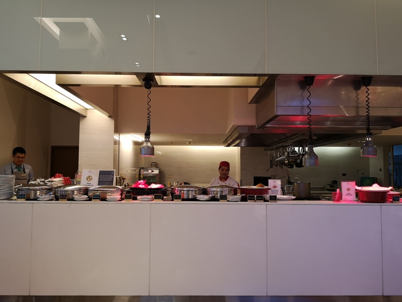 4PBKK38 Bangkok-曼谷Four Points商務飯店(曼谷福朋喜來登酒店-素坤逸15) 套房也簡單舒適