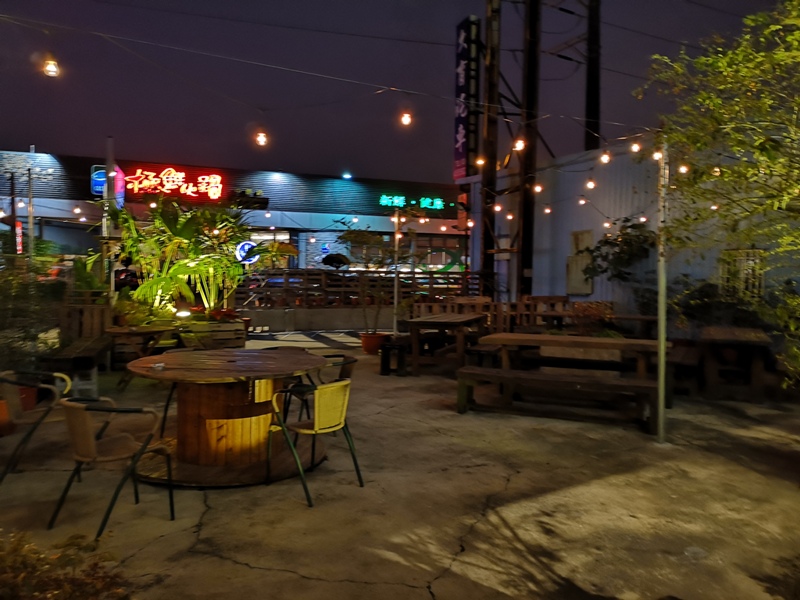 gardensteak06 中壢-花園牛排 真的有花園的牛排館 簡單美味