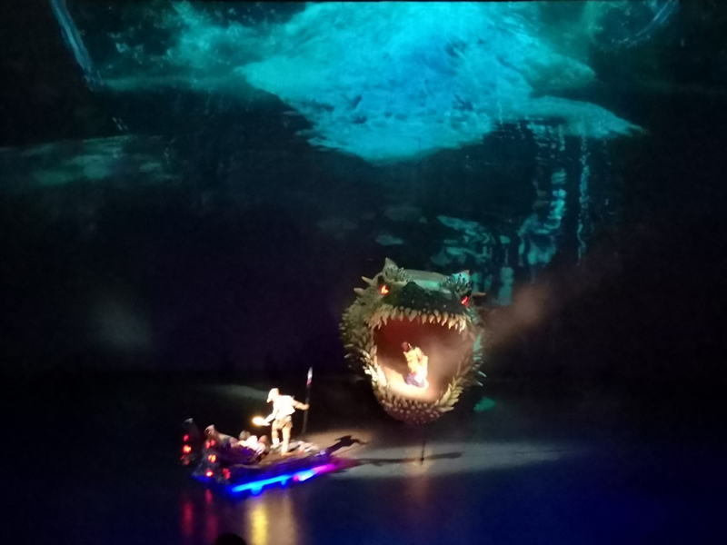 kaanshow0129 Pattaya-芭達雅KAAN show奇幻秀 舞台設計特效雜技泰拳投影雷射4D超精彩必看表演