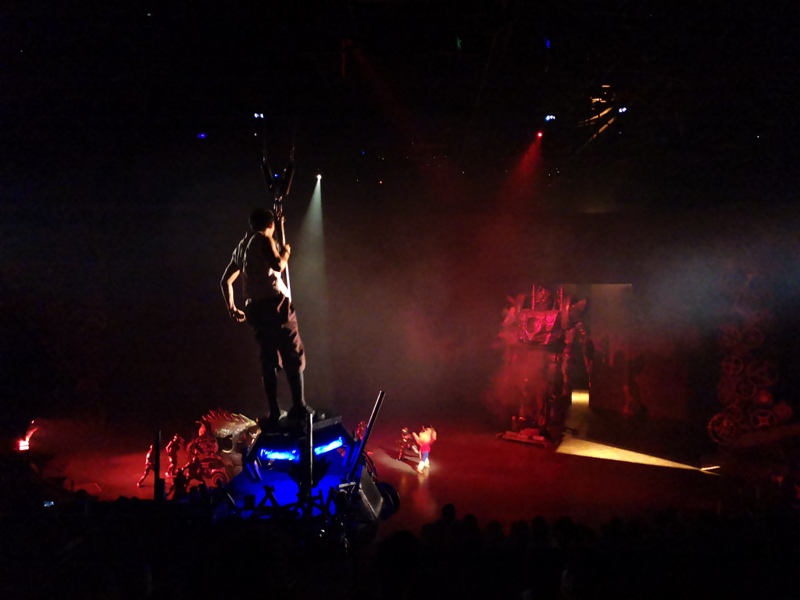 kaanshow0133 Pattaya-芭達雅KAAN show奇幻秀 舞台設計特效雜技泰拳投影雷射4D超精彩必看表演