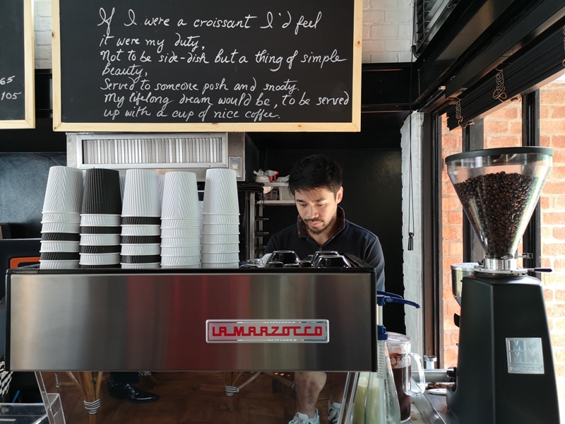 kenncafe05 Bangkok-曼谷金融區Chong Nonsi小店Kenn's Cafe香鬆可頌濃郁咖啡 美味的早茶