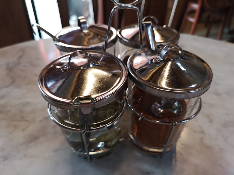 lhong19190142125 Bangkok-曼谷復古咖啡館Plearnwan Panich廊1919分店 懷舊氣氛一級棒...