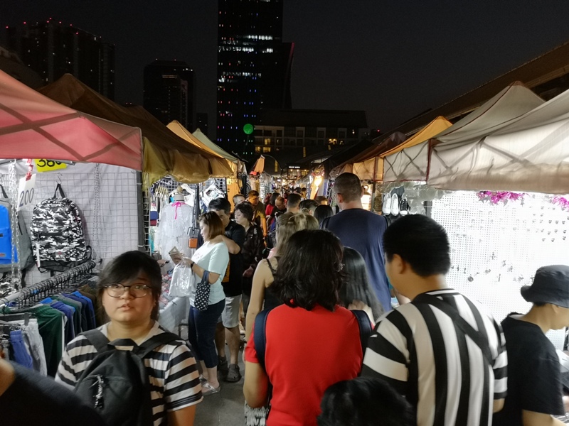 ratchadanightmarket18 Bangkok-拉差達火車夜市Train Night Market Ratchada 交通方便好吃好逛好買