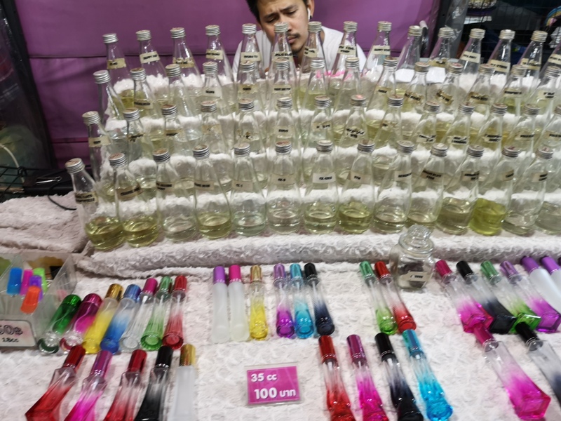 ratchadanightmarket26 Bangkok-拉差達火車夜市Train Night Market Ratchada 交通方便好吃好逛好買