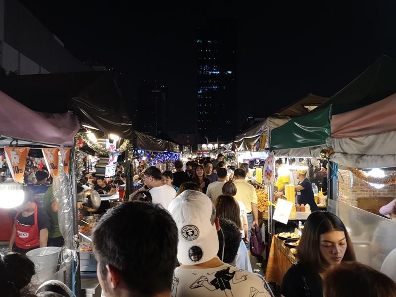ratchadanightmarket35 Bangkok-拉差達火車夜市Train Night Market Ratchada 交通方便好吃好逛好買