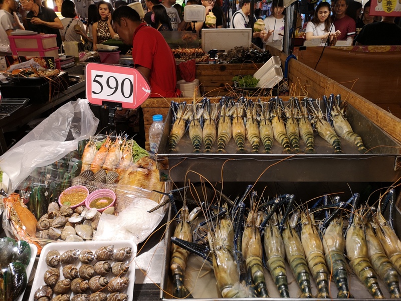 ratchadanightmarket39 Bangkok-拉差達火車夜市Train Night Market Ratchada 交通方便好吃好逛好買