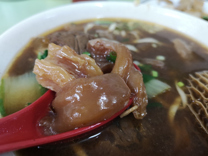 wubeefnoodles10 北投-吳家牛肉麵 牛筋入口即化牛肚Q彈好口感 超好吃牛肉麵店