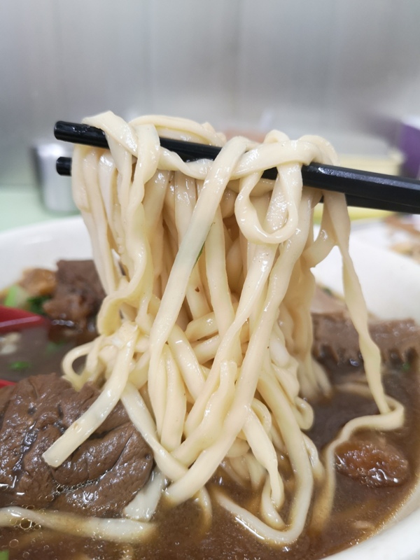 wubeefnoodles12 北投-吳家牛肉麵 牛筋入口即化牛肚Q彈好口感 超好吃牛肉麵店