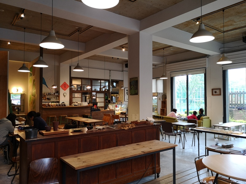 hiiibirdie19 龜山-知鳥咖啡 龜山最文青的空間 懷舊舒適