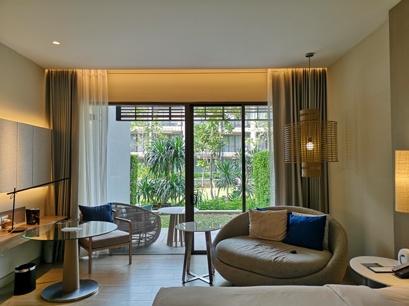 renaissancepattaya6113 Pattaya-Renaissance Pattaya Resort & Spa芭達雅萬麗 悠閒度假無邊際游泳池好舒爽