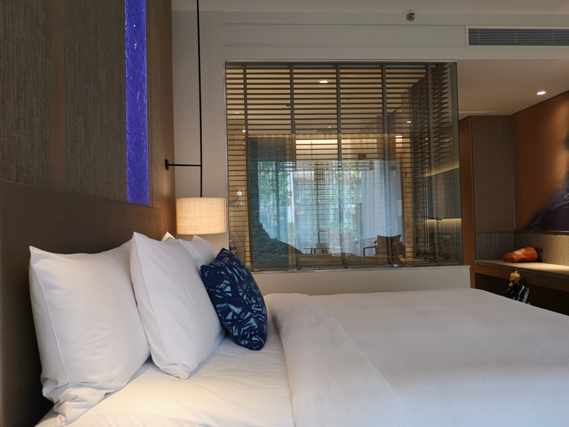 renaissancepattaya6118 Pattaya-Renaissance Pattaya Resort & Spa芭達雅萬麗 悠閒度假無邊際游泳池好舒爽