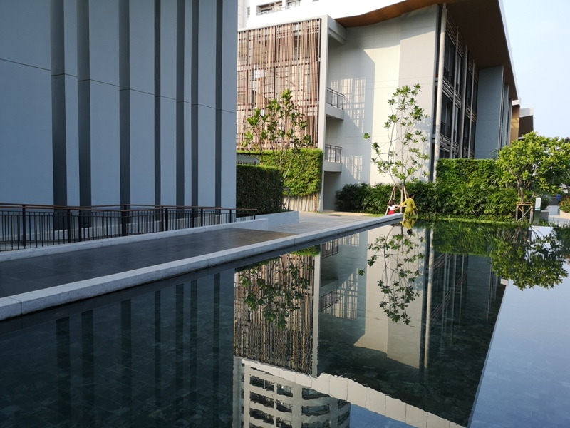 renaissancepattaya6138 Pattaya-Renaissance Pattaya Resort & Spa芭達雅萬麗 悠閒度假無邊際游泳池好舒爽