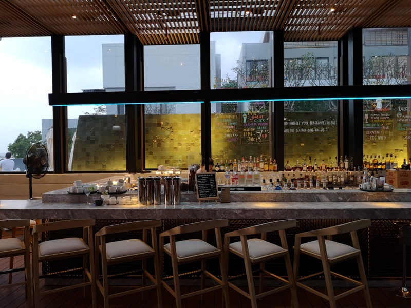 renaissancepattaya6142 Pattaya-Renaissance Pattaya Resort & Spa芭達雅萬麗 悠閒度假無邊際游泳池好舒爽