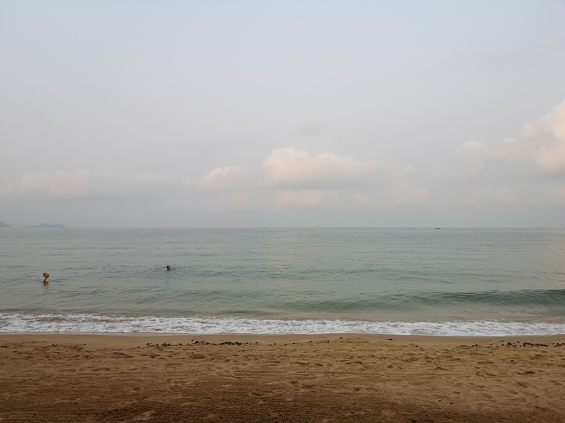 renaissancepattaya6151 Pattaya-Renaissance Pattaya Resort & Spa芭達雅萬麗 悠閒度假無邊際游泳池好舒爽