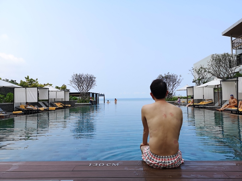 renaissancepattaya6165 Pattaya-Renaissance Pattaya Resort & Spa芭達雅萬麗 悠閒度假無邊際游泳池好舒爽