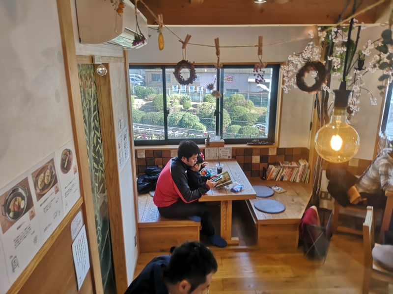 sakurakitchencafe05 Komagome-駒込站旁(染井吉野櫻發祥地) 冬日暖陽飲咖啡看電車 桜Sakura Kitchen Cafe