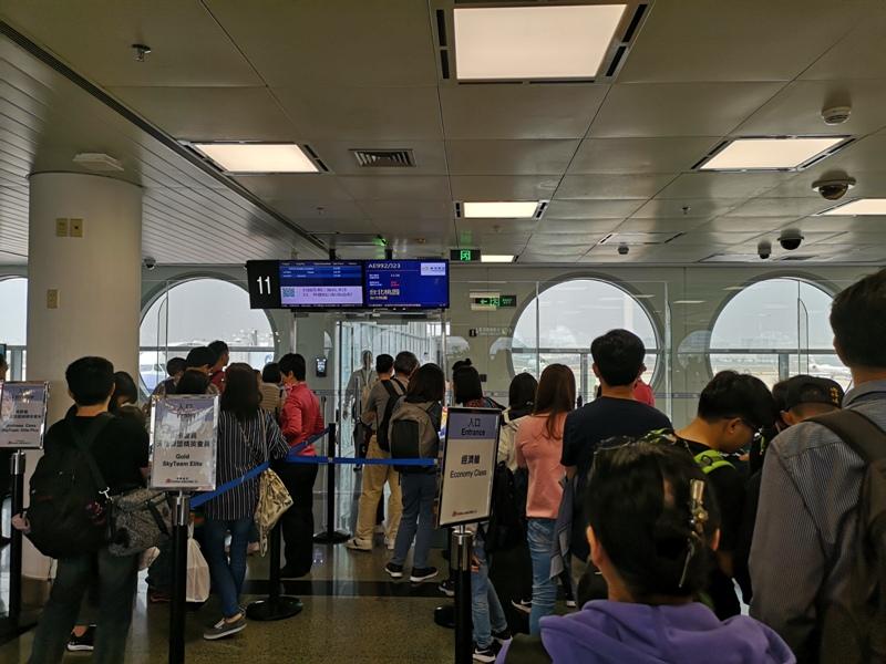 flyAE00107 201904首飛廈門美麗島嶼 華信航班華航執飛